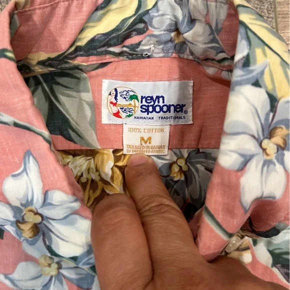 REYN SPOONER Vintage Mens 1/4 Button Pull Over Pink Hawaiian Shirt Size Medium - Picture 3 of 8